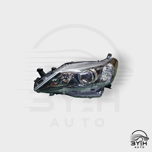 2010–2012 Toyota Mark X Headlight (Dark Background) – GRX130