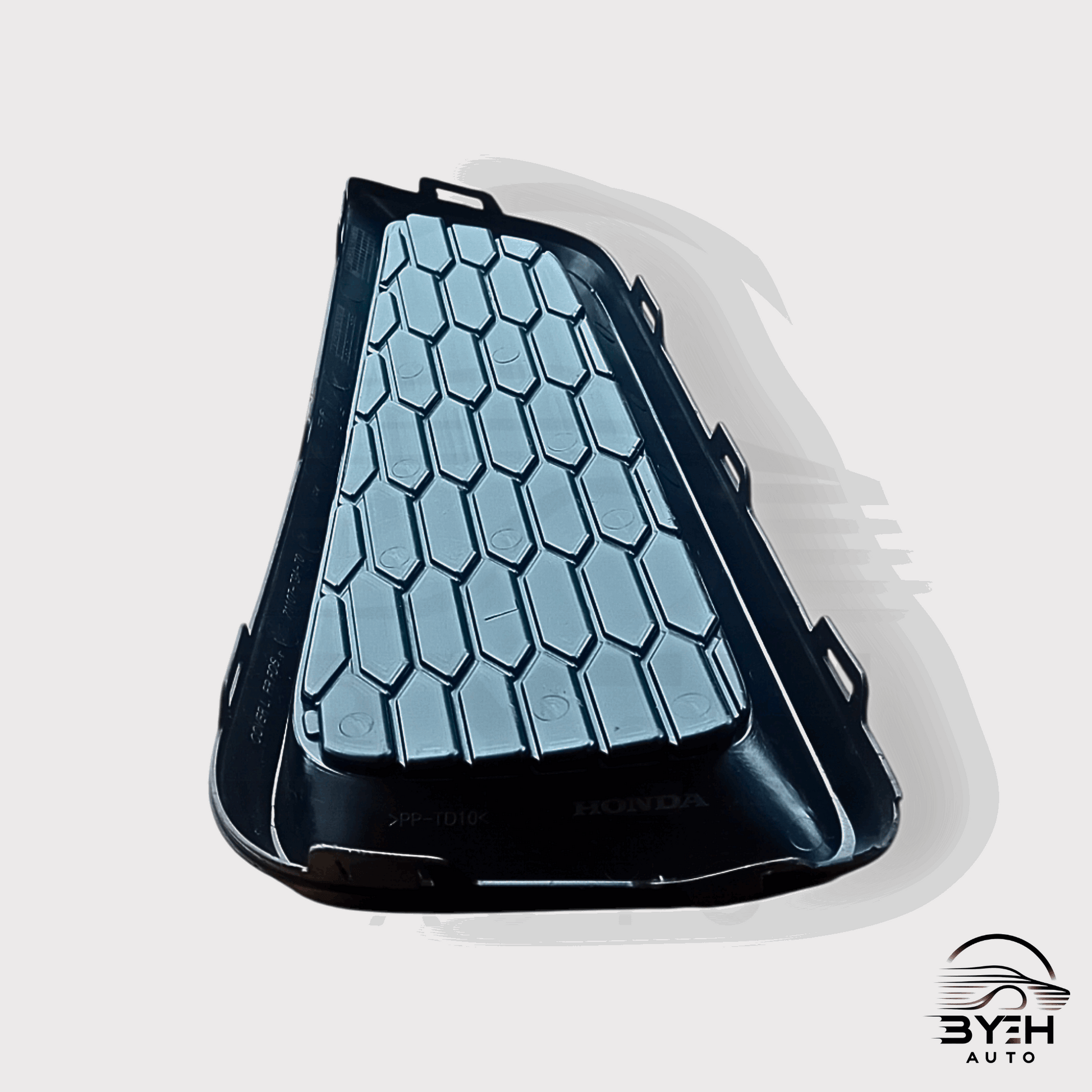 Sleek Fog Lamp Cover for Honda Grace 2015-2018 - BYEH AUTO
