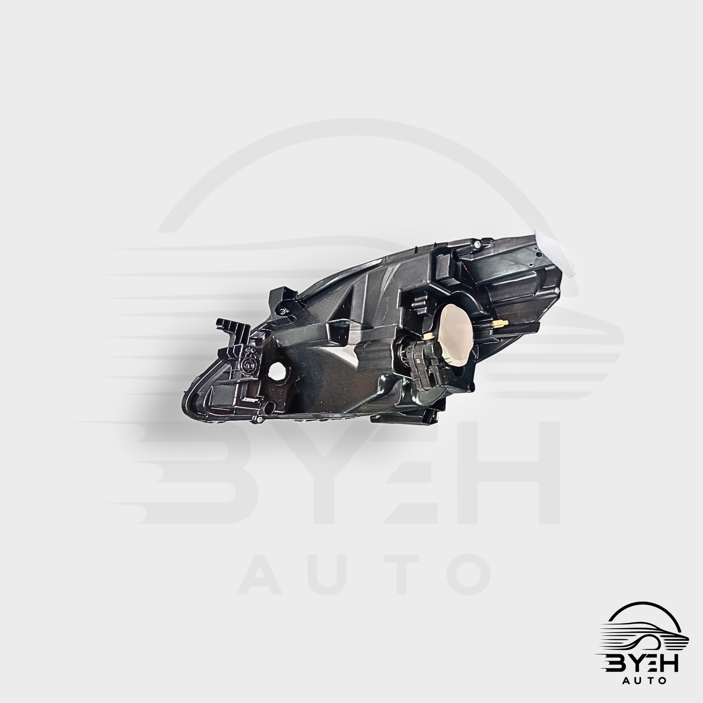 2012 – 2014 Nissan Latio SC11 Headlights (Left, Right)