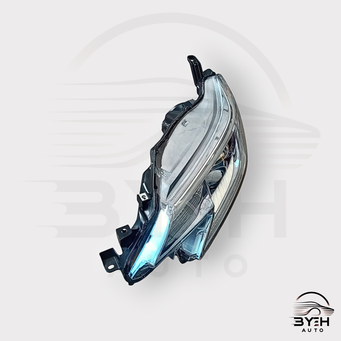 Toyota Mark X Headlight 2013 - 2017  DBA-GRX133