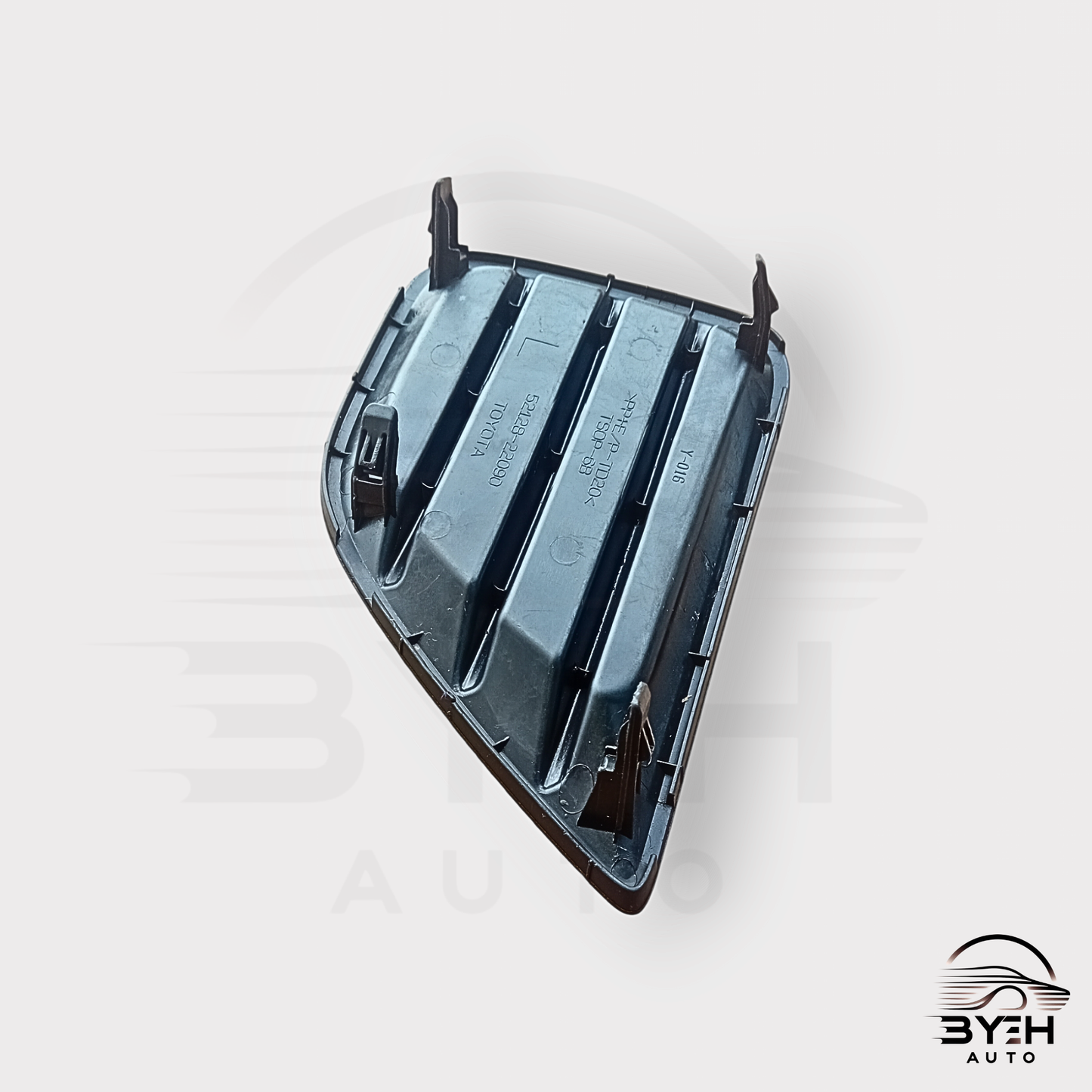 2010 - 2012 Toyota Mark X Front Bumper Hole Cover - High-Quality Replacement