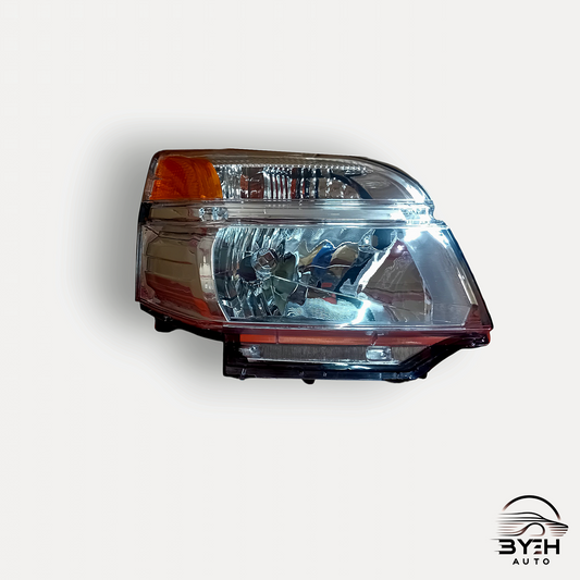 Toyota Voxy 2003-2006 AZR60G Headlight